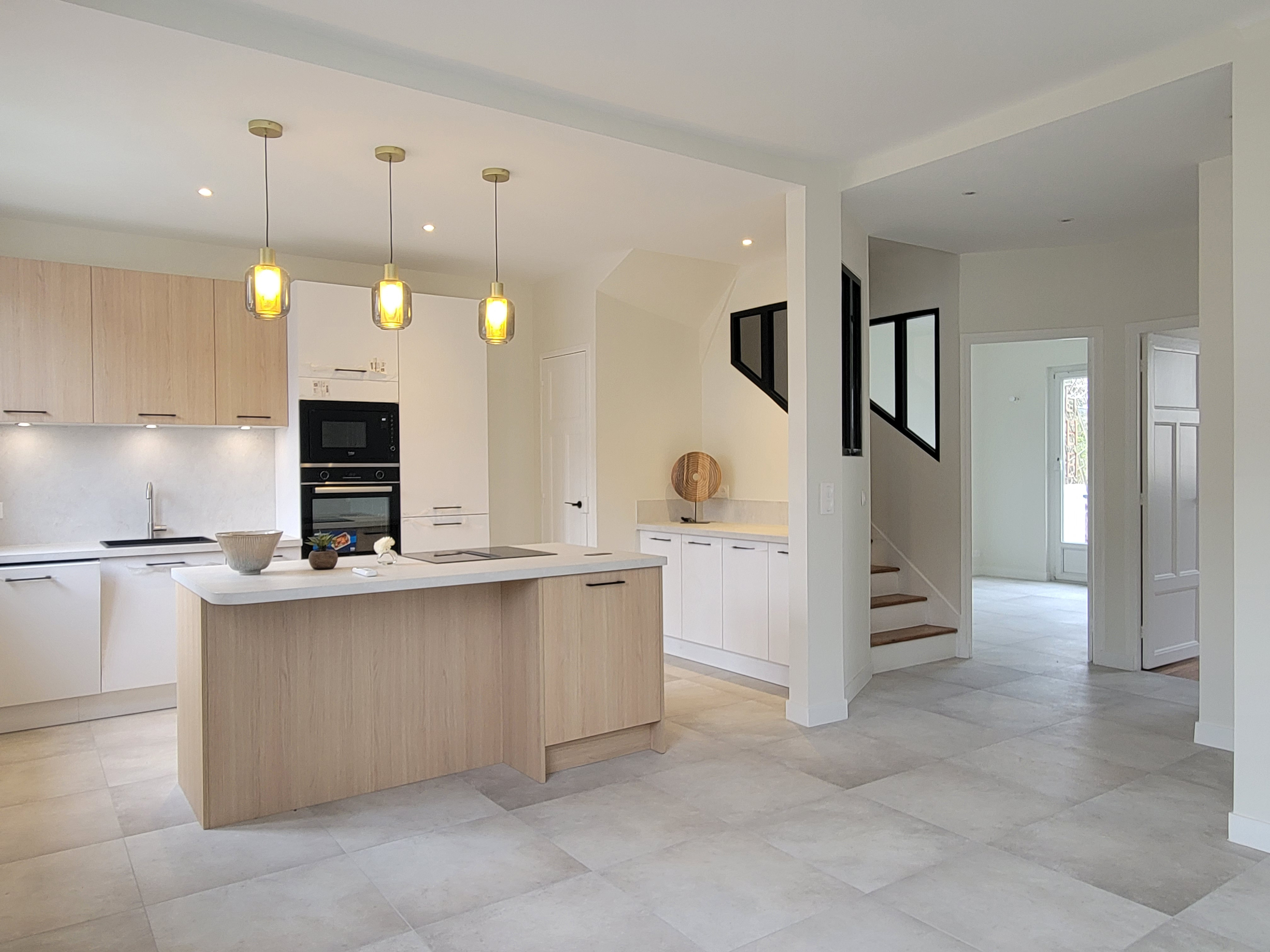 Cuisine moderne avec îlot central